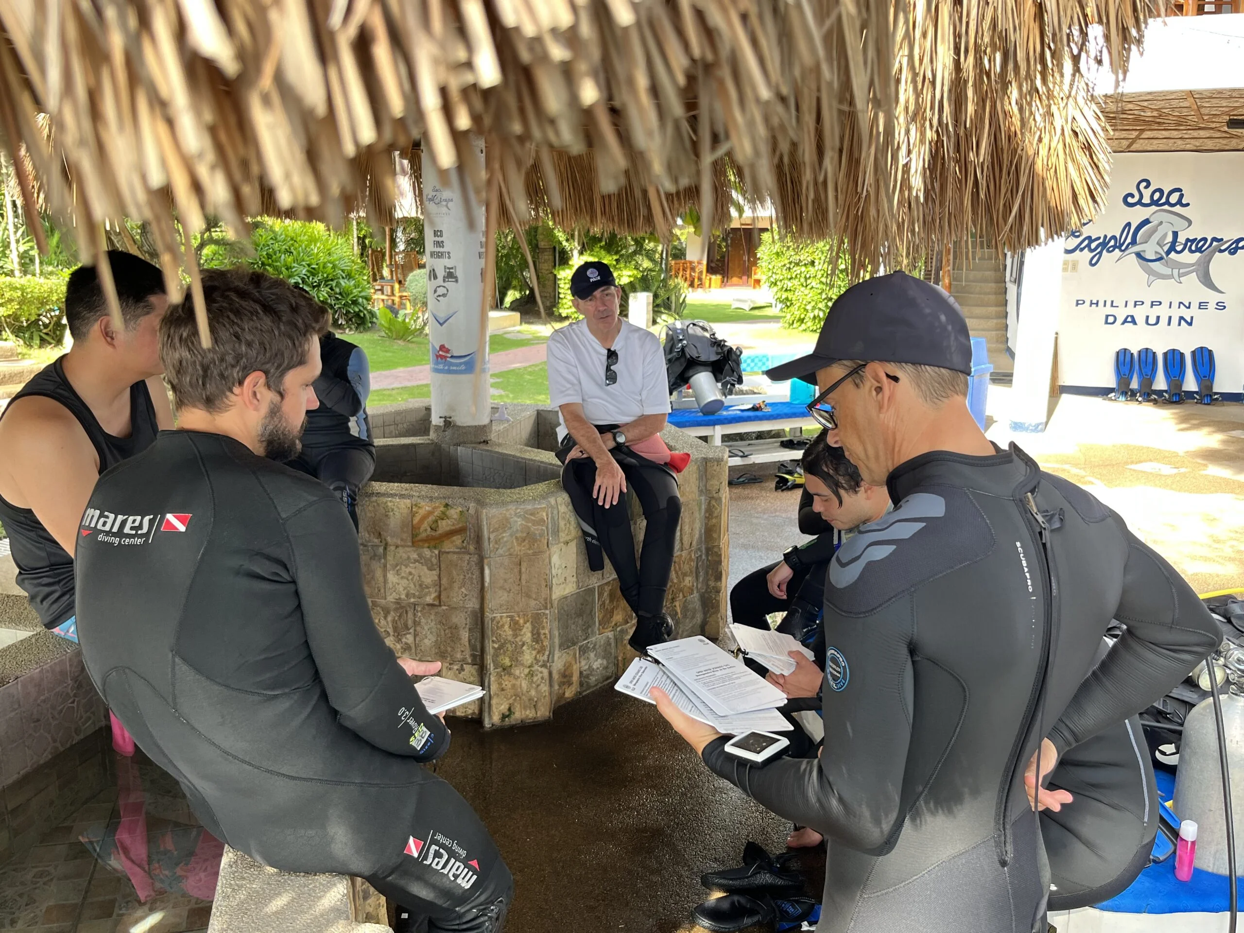 SeaExplorers Philippines — IDC Classroom in Dauin, Open Water Training